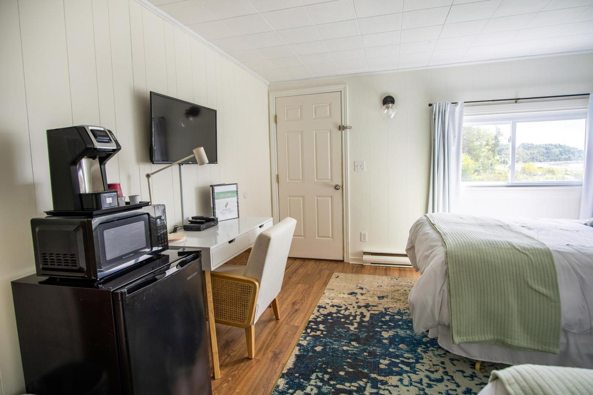 Friars Bay Inn & Cottages Welshpool 객실 사진