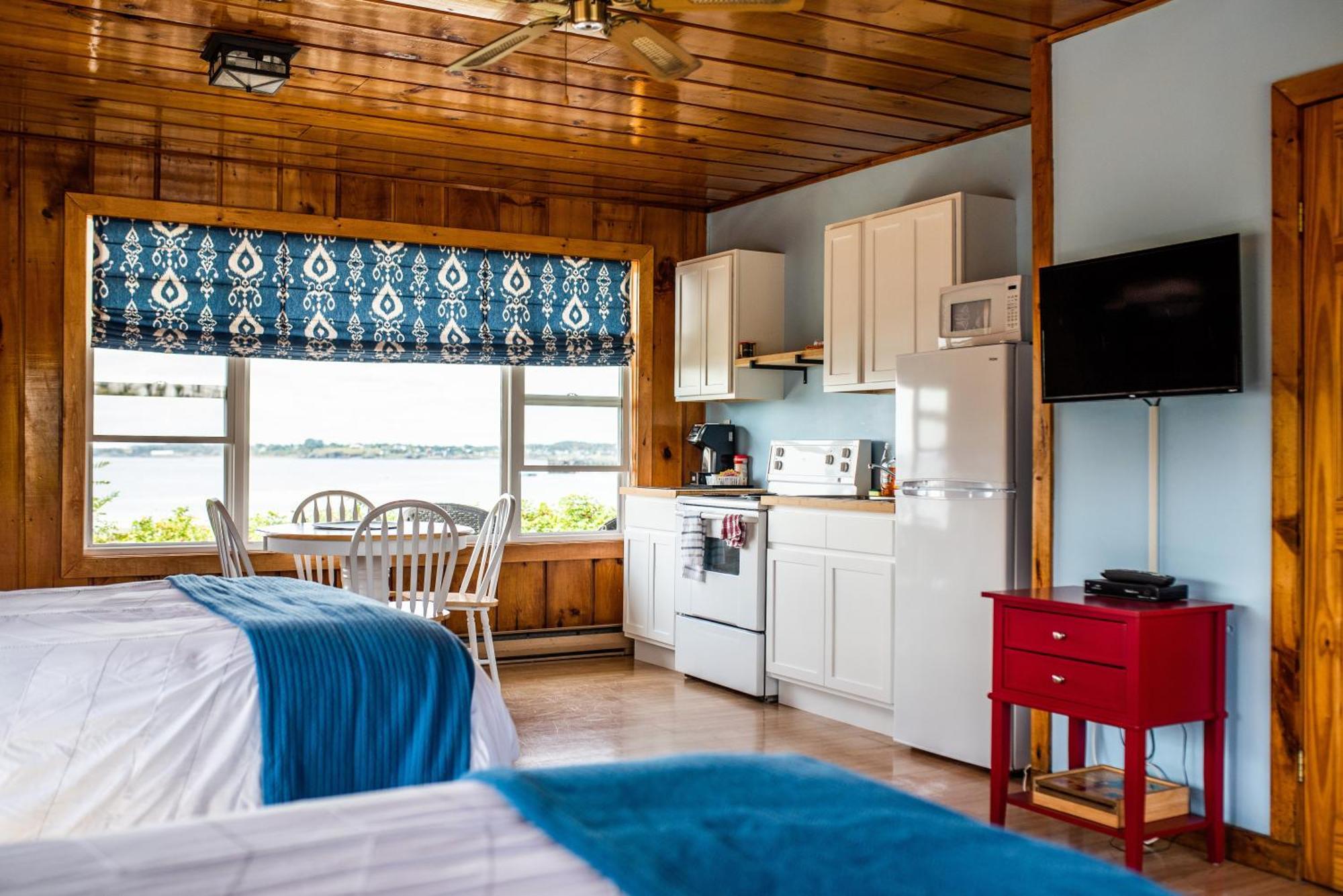 Friars Bay Inn & Cottages Welshpool 객실 사진